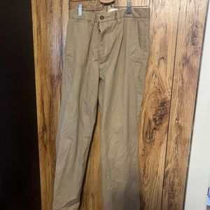 Khaki color dockers size 32 x 30 men's